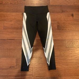 NWOT Women’s athletic striped leggings